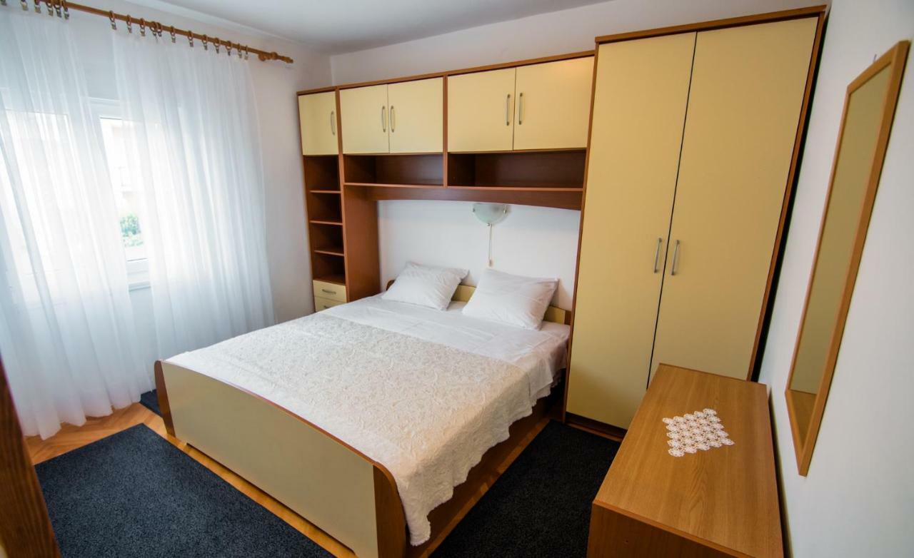 Apartments Picolo Paradiso Miljenko Debelic Barbat na Rabu المظهر الخارجي الصورة